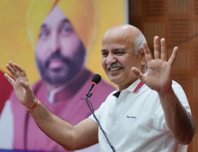 युवा बदलाव के वाहक हैं : आप पंजाब प्रभारी मनीष सिसोदिया