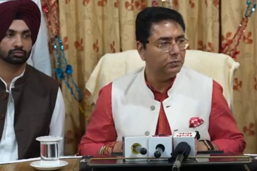 नगर पंचायत भुलत्थ के अध्यक्ष रशपाल शर्मा ने कैबिनेट मंत्री अमन अरोड़ा की उपस्थिति में पदभार संभाला